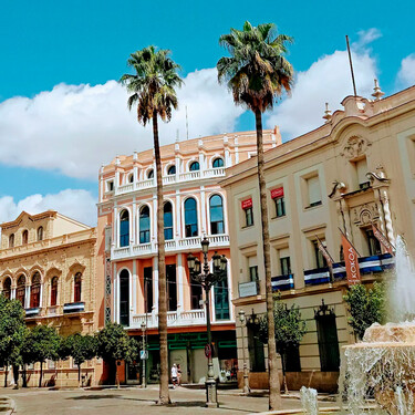 Bodega por pisos turísticos: Jerez enfrenta a su pasado y su futuro por la demolición de edificios centenarios para hacer viviendas 