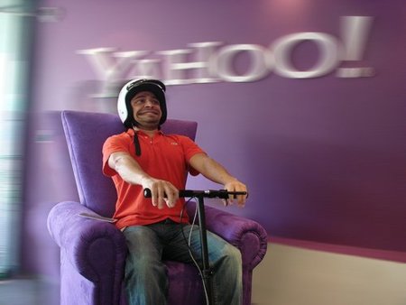 Yahoo pide a los gobiernos que sean "cuidadosos" a la hora de legislar el uso de la red