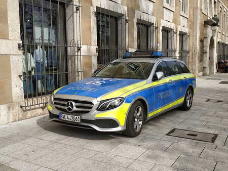 Mercedes Benz C Class Polizei Stuttgart