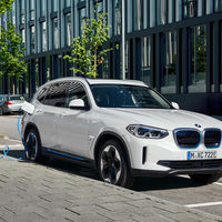 El nuevo SUV eléctrico BMW iX3 irrumpe con 460 km de autonomía WLTP y cargas de 100 km en 10 minutos