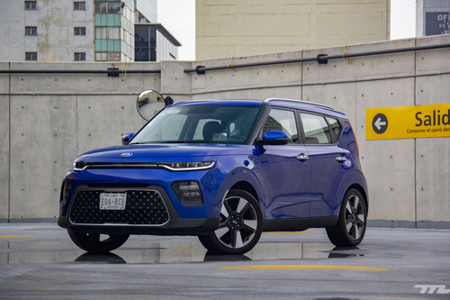 KIA Soul EX Pack 2020, a prueba: Todo el equipo y detalles caben en un cubito (con ruedas) sabiéndolo acomodar