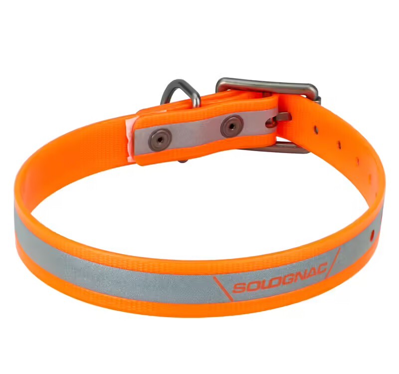 Collar Perro Solognac 500 Naranja Banda Reflectante Ajustable.
Collar para localizar a tu perro, incluso por la noche, gracias a su banda reflectante. Está fabricado en plástico, resistente, duradero e hidrófobo.