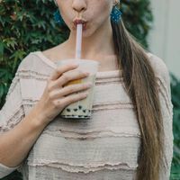 Esto es lo que pasa a tu cuerpo cuando bebes el té de burbujas que se ha puesto de moda todos los días. Pista: no es bueno