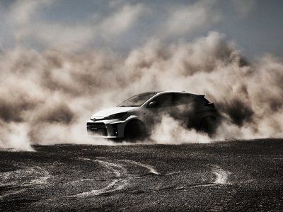 Recorrido pieza a pieza a través de todo un WRC apto para la carretera