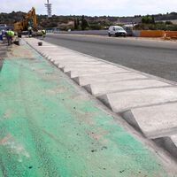 Jerez ha encontrado la solución para los límites de pista en MotoGP: pianos dentados gigantescos, y son legales 