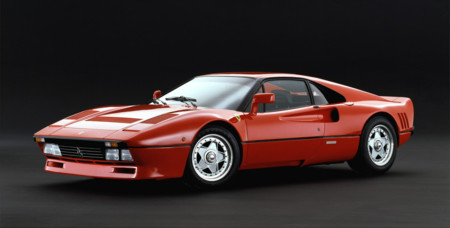 Este es el camión que necesitas para llevar tus Ferrari