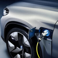 Europa alerta de riesgo de incendio en varios modelos de BMW: hasta 27.000 coches híbridos enchufables podrían estar afectados