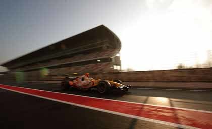 Ferrari sigue delante, pero Alonso reduce distancias