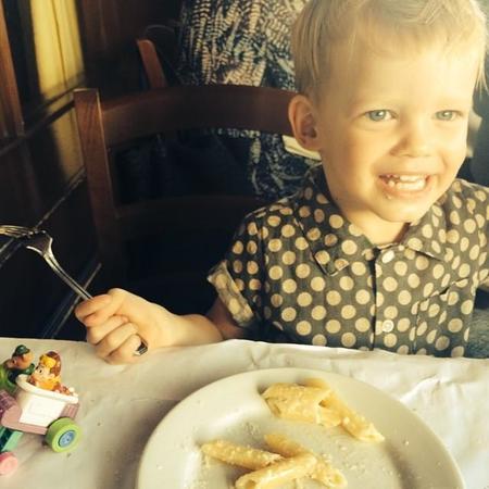 De verdad que el hijo de Hilary Duff es una ternura de mucho cuidado...