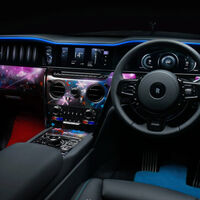 Mientras en México borran graffitis, Rolls-Royce cobra millones por grafitear el interior de su nueva camioneta