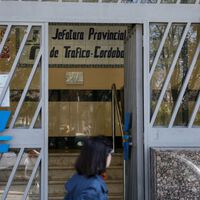 Cómo autorizar a otra persona para hacer la transferencia después de comprar un coche de segunda mano