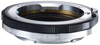 Un adaptador de Voigtlander nos permitirá usar lentes con montura M en cuerpos de tipo E