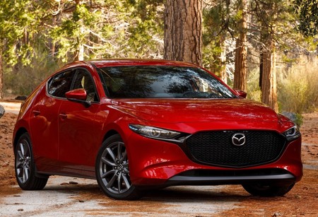 El nuevo Mazda3 es llamado a revisión: las llantas podrían aflojarse
