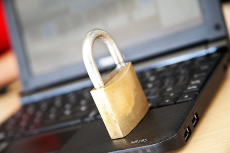 Seguridad y tecnologías heredadas son un freno para la implantación del teletrabajo