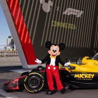 De ver a Peppa Pig a animar a Max Verstappen: la F1 triunfa entre los niños y ficha a Mickey Mouse para seguir conquistándolos 