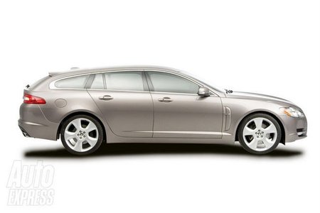 Jaguar XF State: en camino