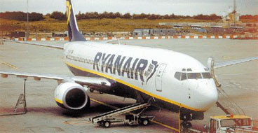 Cuatro aviones de Ryanair alcanzados por rayos en el norte de España
