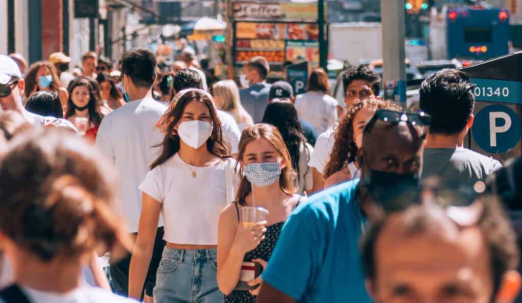COVID-22: volvemos a tener miles de contagios a nuestro alrededor pero ya nos da exactamente igual