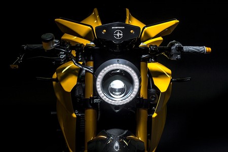 Sin retrovisores, con dos cámaras y tres pantallas: así es la Bolid-E, la moto eléctrica de Energica y Samsung