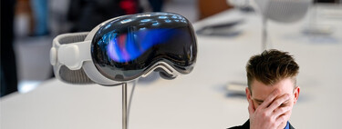 Los compradores de las Vision Pro de Apple se llevan las manos a la cabeza un año después: "¿Por qué gasté 3.000 euros?"