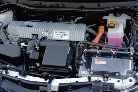 Toyota Auris Hybrid 2013