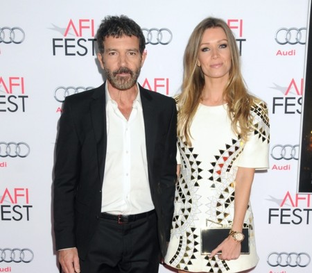 El look más informal de Antonio Banderas en el estreno de The 33