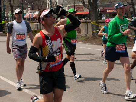 Entrena la hidratación para una carrera