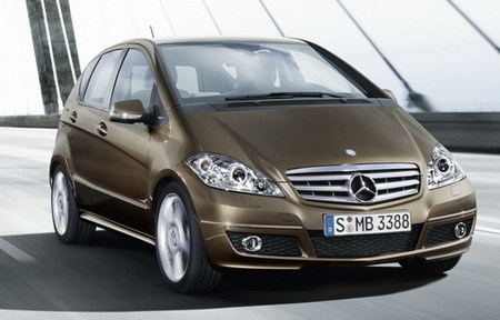 Daimler pasa del "low-cost" para mercados emergentes