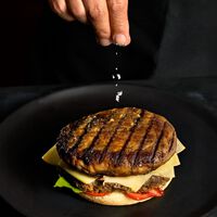 Pese a su mala fama, el glutamato monosódico es seguro y delicioso: cómo usarlo en tus platos