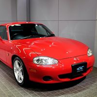 Existió un Mazda MX-5 Coupé y está a la venta: tan exótico como costoso