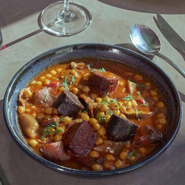 Con un puñado de setas y este ingrediente japonés puedes conseguir unos callos veganos con los que se te pegaran los labios