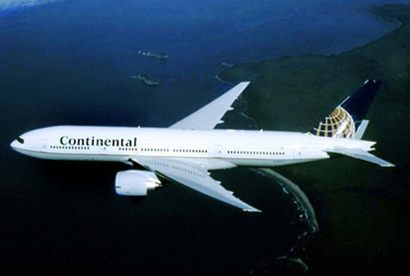 Un piloto muere en pleno vuelo comercial