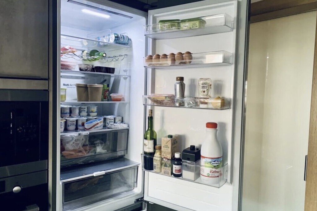 Guardar la comida en la nevera en verano para que dure más: esta es la forma correcta según los expertos
