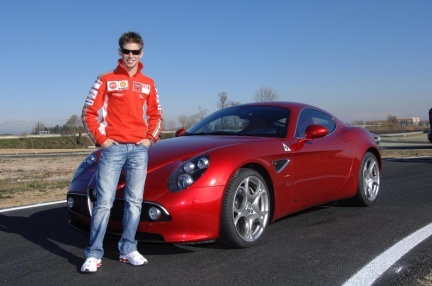 Casey Stoner prueba el Alfa 8C Competizione