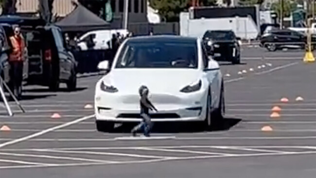Atropello Tesla