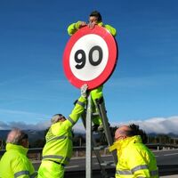 La DGT apunta: el límite de velocidad "debería ser de 70 km/h" en carreteras convencionales sin separación de carril 