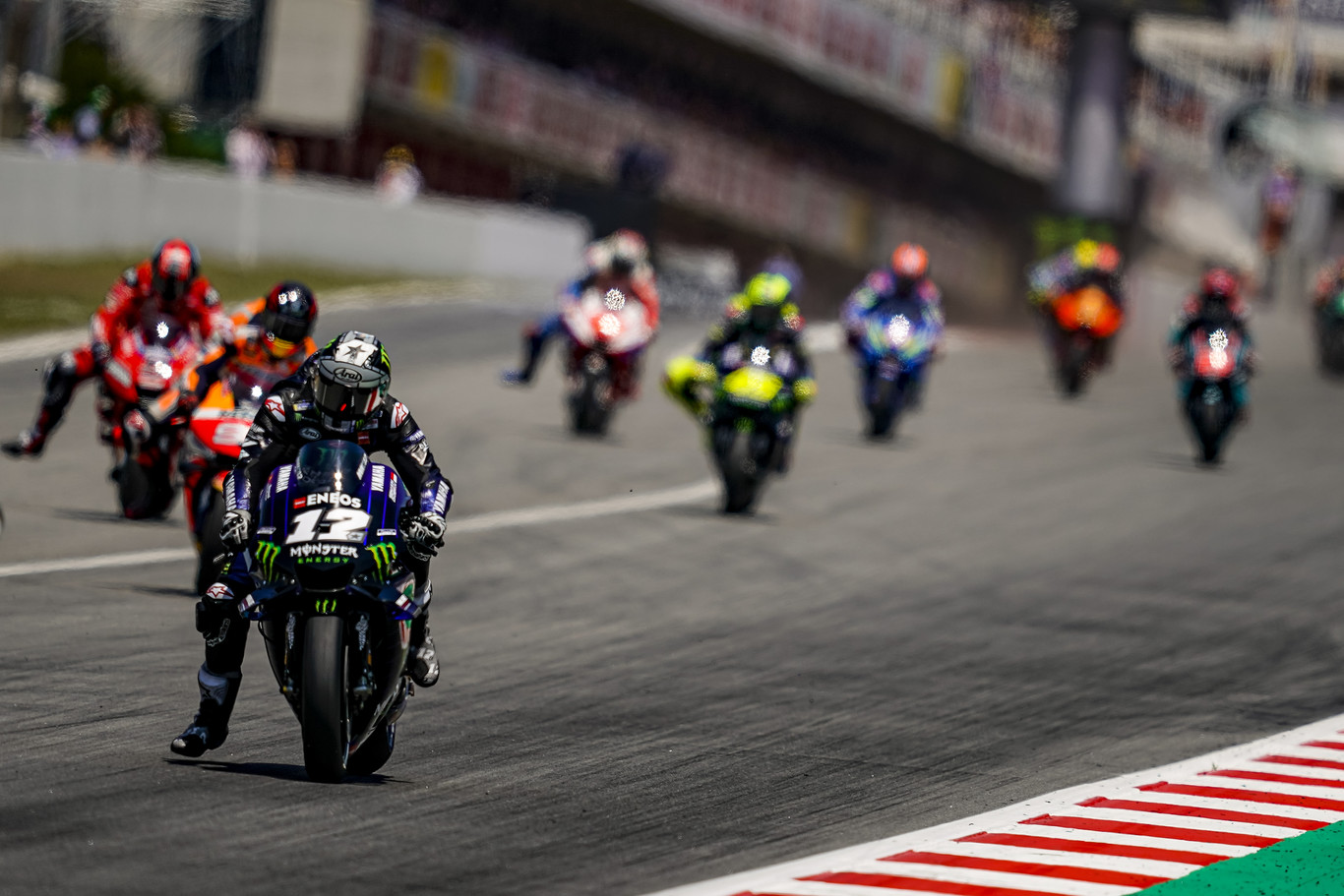 Confirmados, rumores... así está el mercado de pilotos en MotoGP: repasamos uno por uno la situación de cada equipo