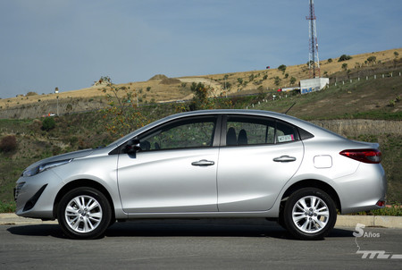 Toyota Yaris Sedan 2018 5