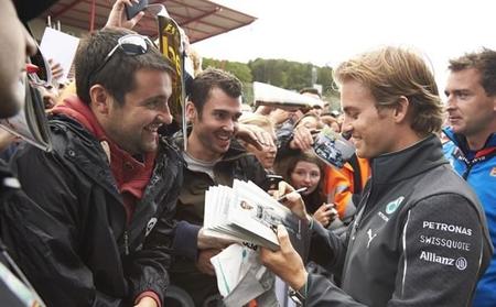 Nico Rosberg comienza al frente en Spa en una sesión dominada por los problemas técnicos