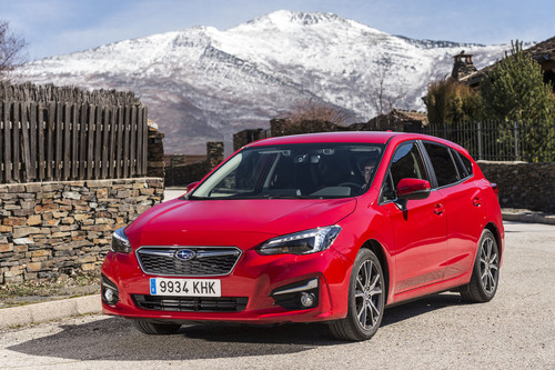 Probamos el nuevo Subaru Impreza. Un coche compacto equilibrado como alternativa a los SUV 