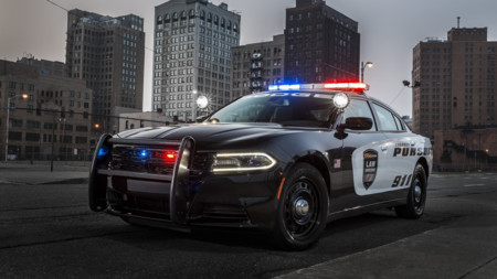 California encarga 580 Dodge Charger Pursuit de policía para su 'Highway Patrol'