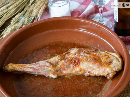 Receta de lechazo al horno: cómo hacer cordero lechal asado al estilo segoviano