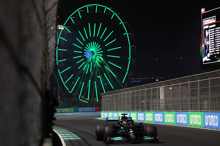 Lewis Hamilton gana una de las carreras más polémicas de la historia y el mundial llega empatado a Abu Dabi