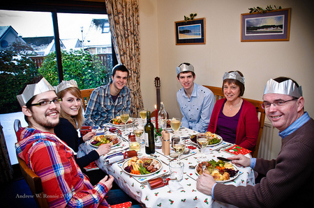 Especial Ahorro Navidad: cinco pautas para no gastar de más en tus comidas navideñas