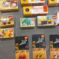 Sortudo recebe de seu tio sets de Lego com 40 anos de idade — e apenas um dos conjuntos já vale 300 euros 