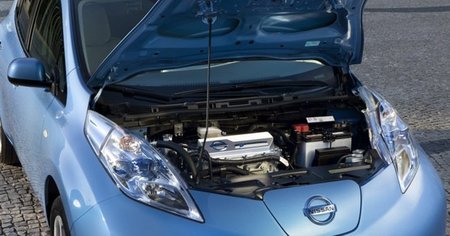 Nissan-Leaf-motor-650px