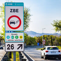 Nos han vuelto locos con los peajes en las autovías, pero al final el Gobierno los destierra. A cambio, vamos a pagar por entrar en las ciudades