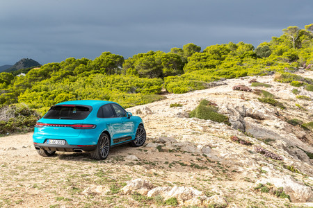 Porsche Macan 2019 trasera