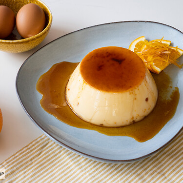 Receta facilísima de flan de naranja, un clásico con huevo y leche al horno