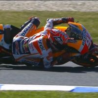 Si no sabías lo que pasa cuando se te cierra la dirección, Marc Márquez te da una clase maestra